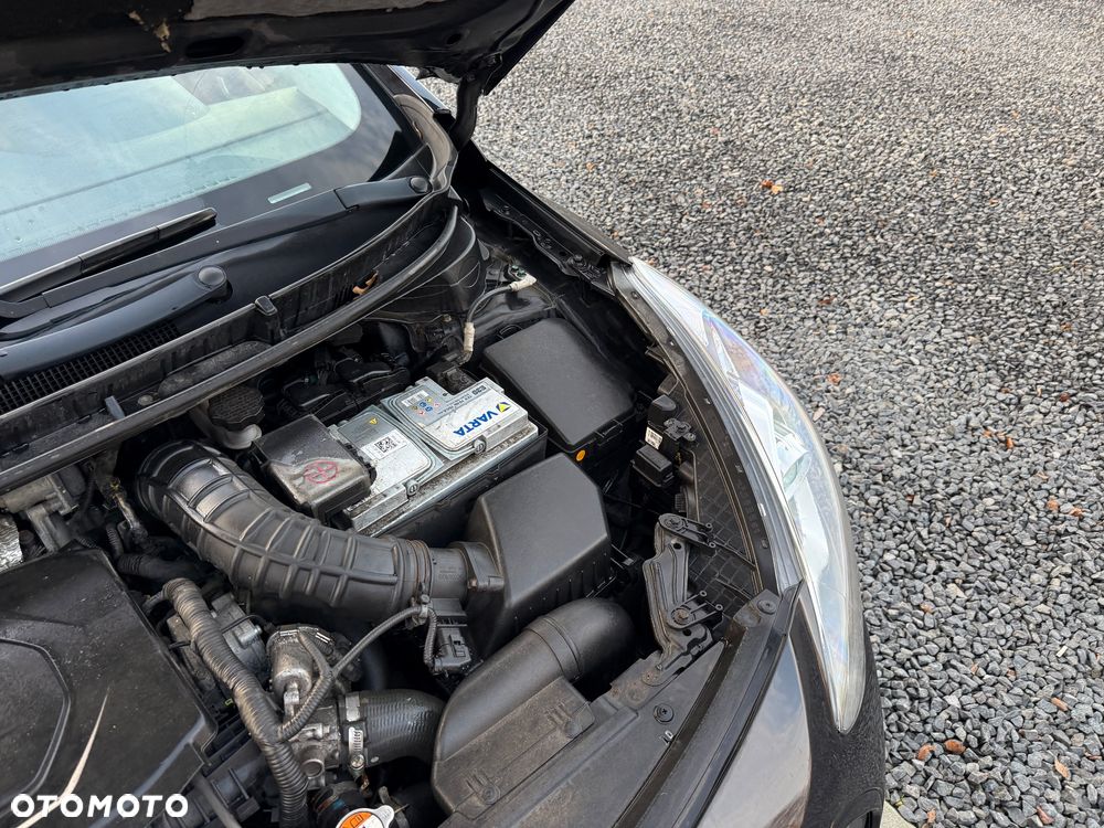 Hyundai i30 1.6 CRDi Fifa World Cup Edition - 15