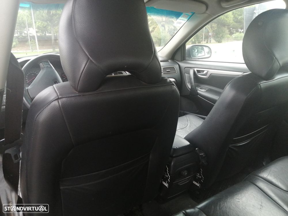 Volvo S60 2.4 D5 - 10