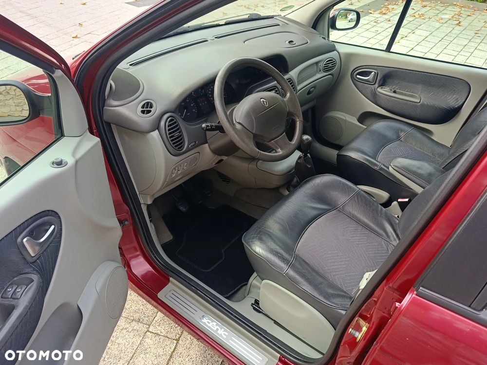 Renault Scenic - 6