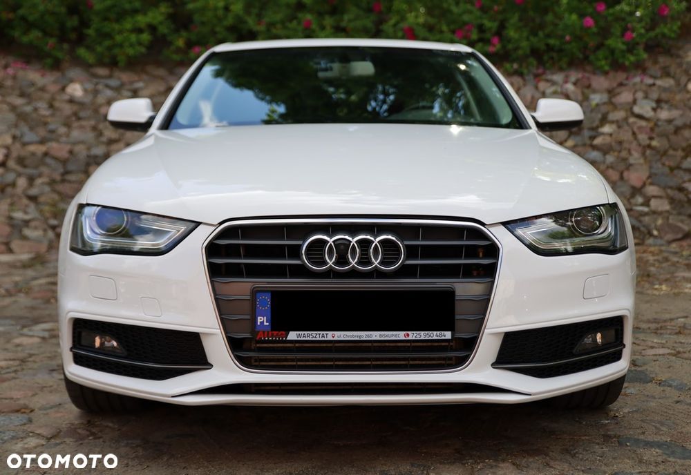 Audi A4 Limousine - 2