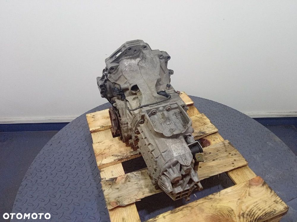 VW PASSAT B5 96-00 1.9 TDI 90KM SKRZYNIA BIEGÓW MANUALNA DHL AHU 5MT - 4
