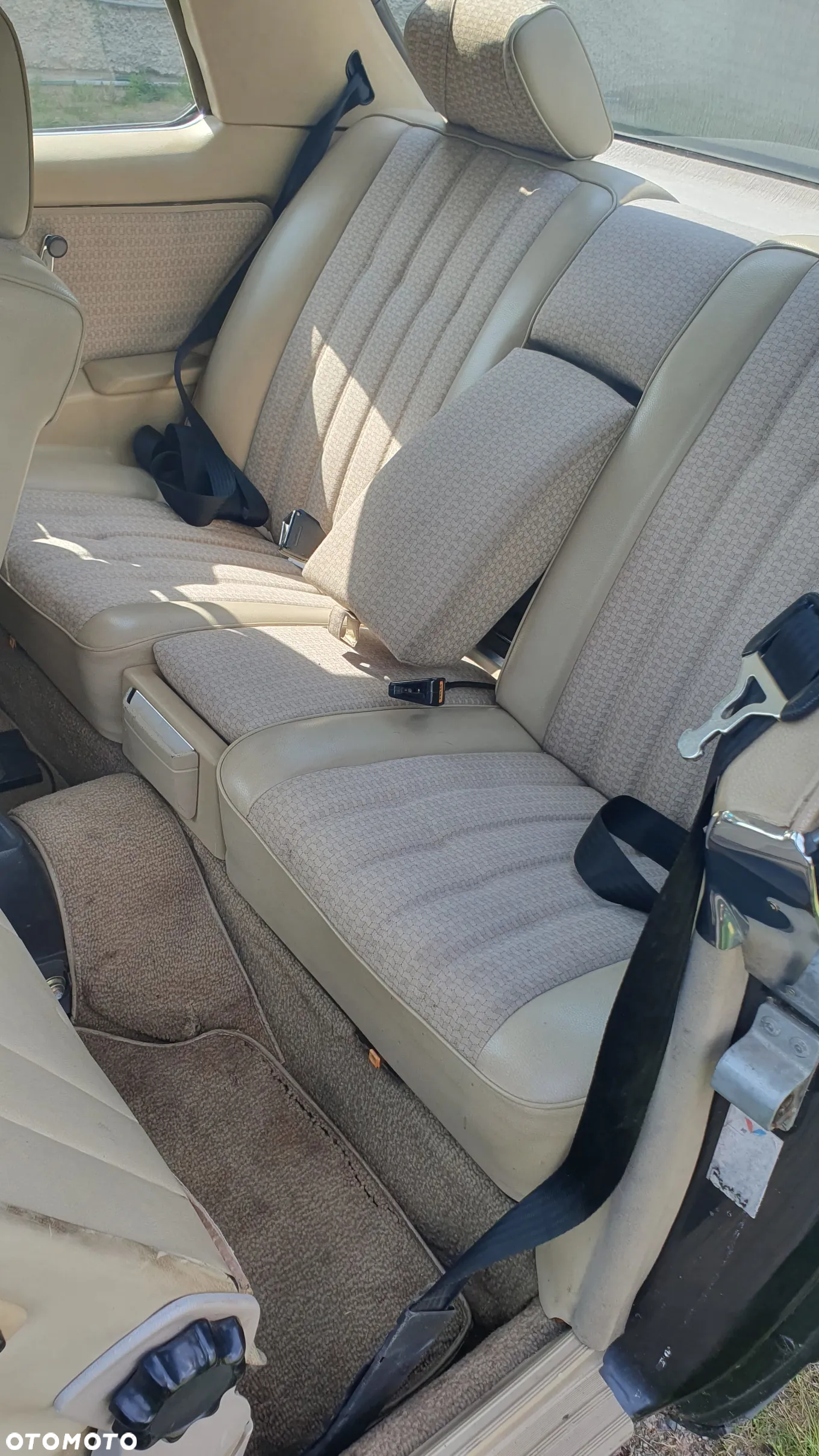 Mercedes-Benz 280 - 16