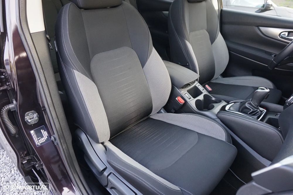 Nissan Qashqai 1.6 dCi Xtronic N-Connecta - 25