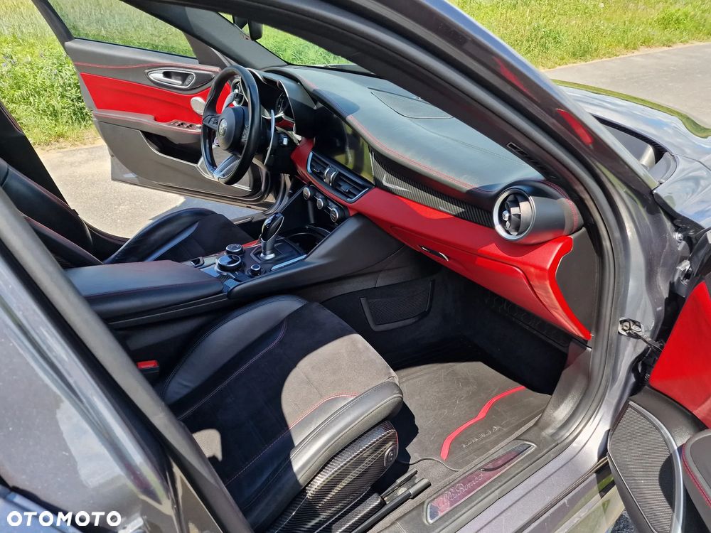 Alfa Romeo Giulia 2.9 Bi Turbo V6 Quadrifoglio - 22