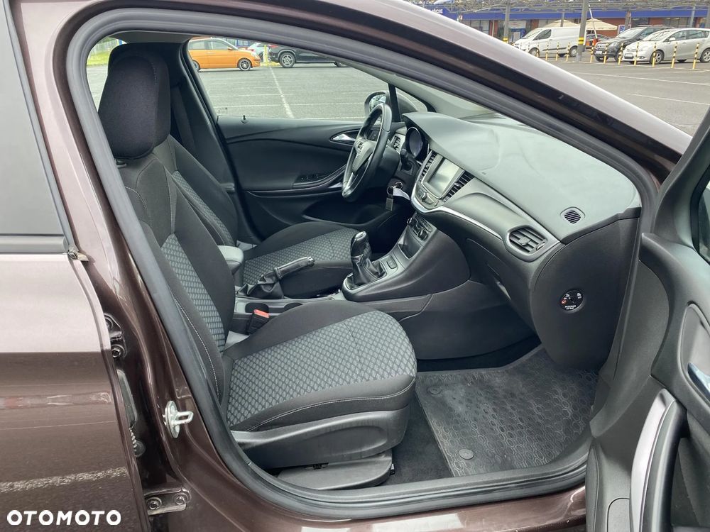 Opel Astra V 1.4 T Enjoy - 14