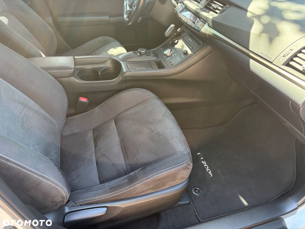 Lexus CT 200h Elegance - 17