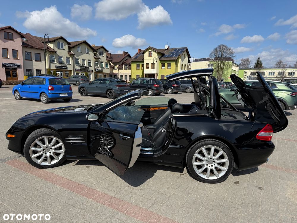 Mercedes-Benz SL - 23