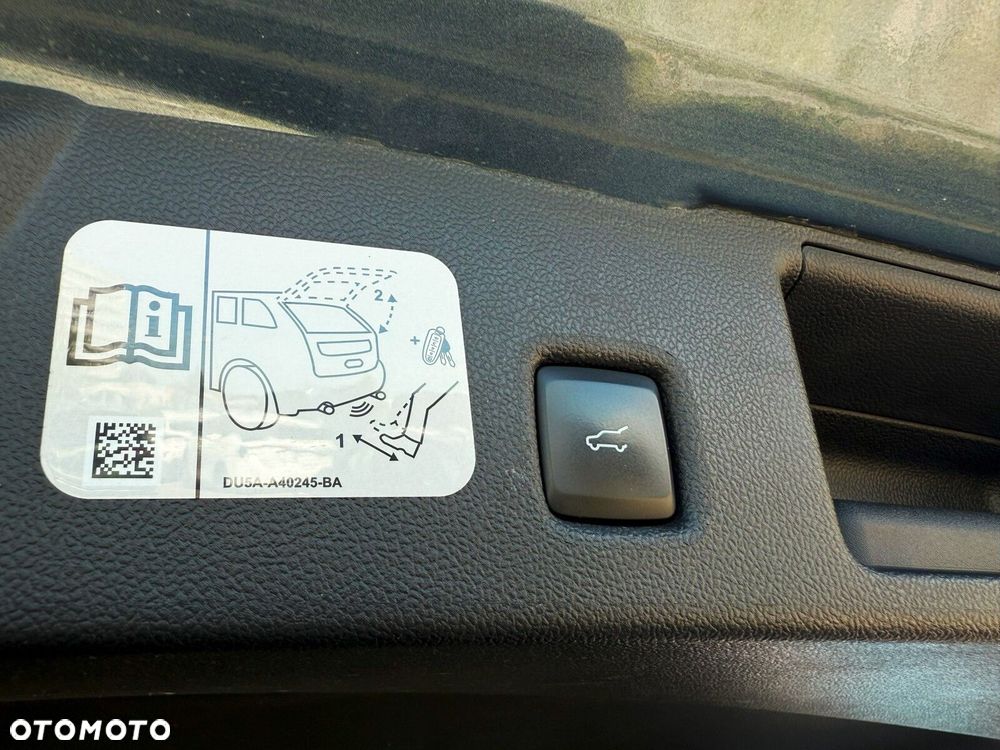 Ford Kuga - 10