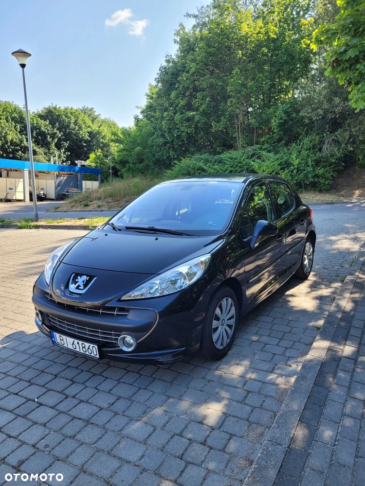 Peugeot 207 1.4 16V Trendy - 1
