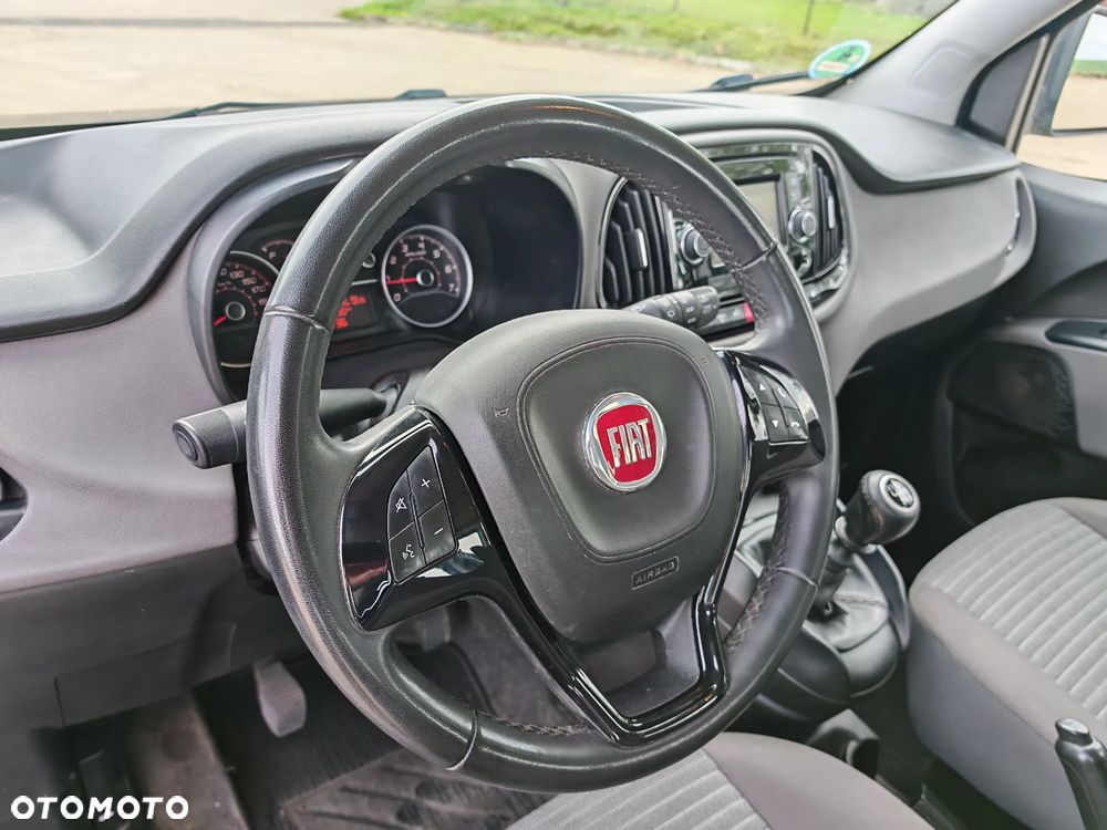 Fiat Doblo 1.4 T-Jet 16V Lounge - 17