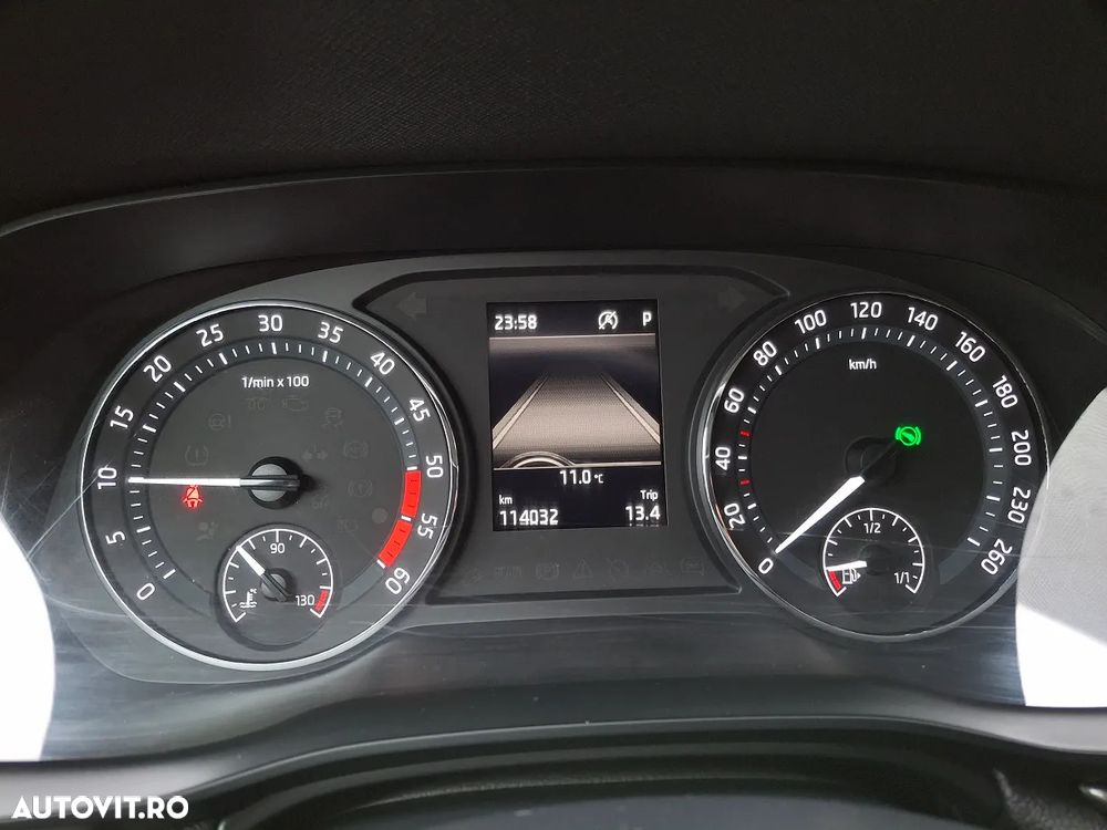 Skoda Octavia Combi 2.0 TDI DSG Ambition - 7