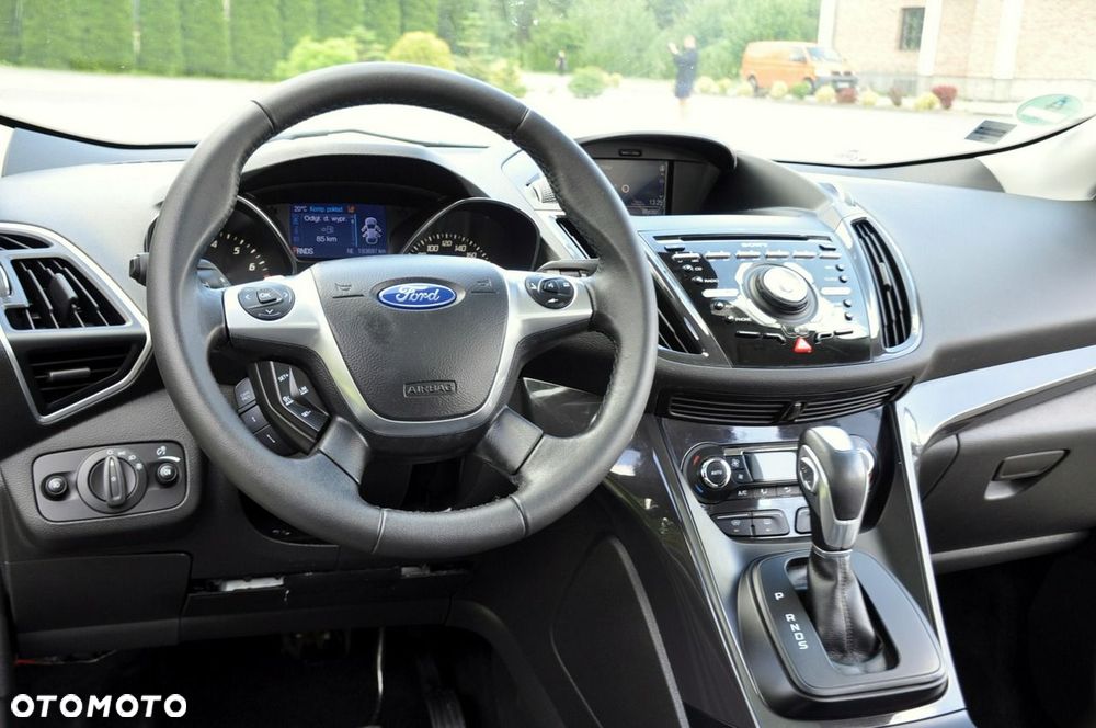 Ford Kuga - 30