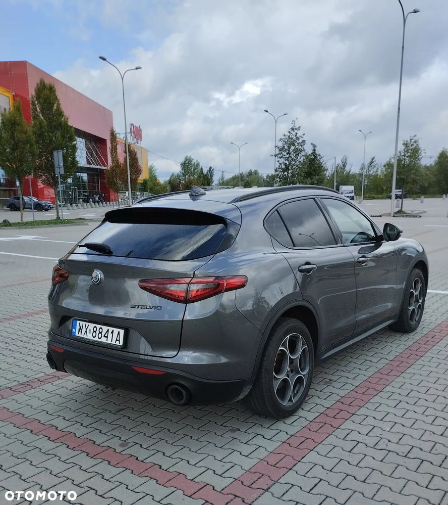 Alfa Romeo Stelvio 2.0 Turbo B-Tech Edition Q4 - 8