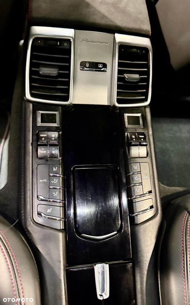 Porsche Panamera GTS - 8