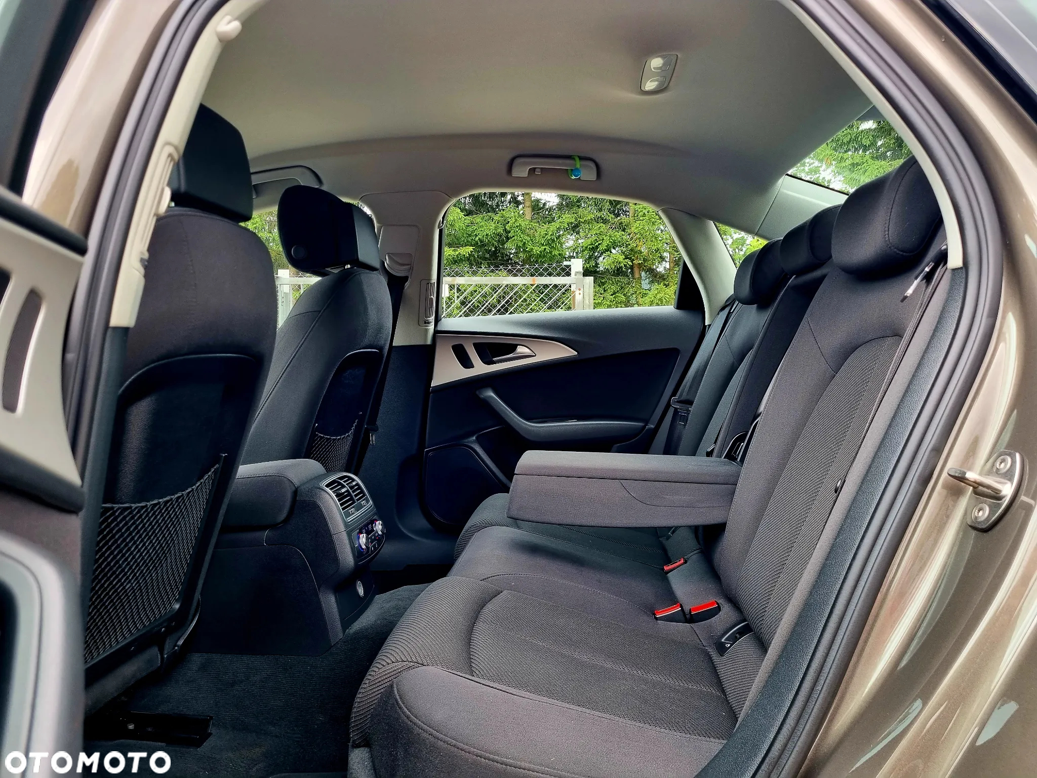 Audi A6 2.0 TDI ultra S tronic - 11