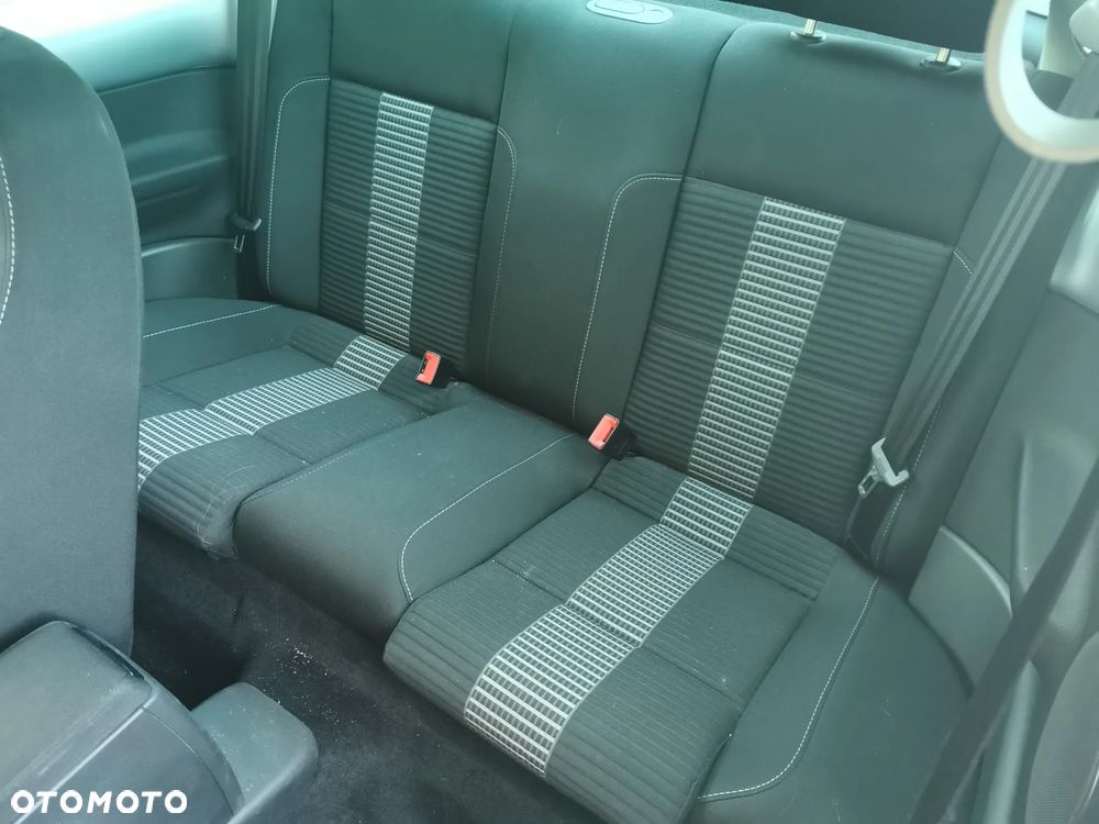 Volkswagen New Beetle 1.6 - 8