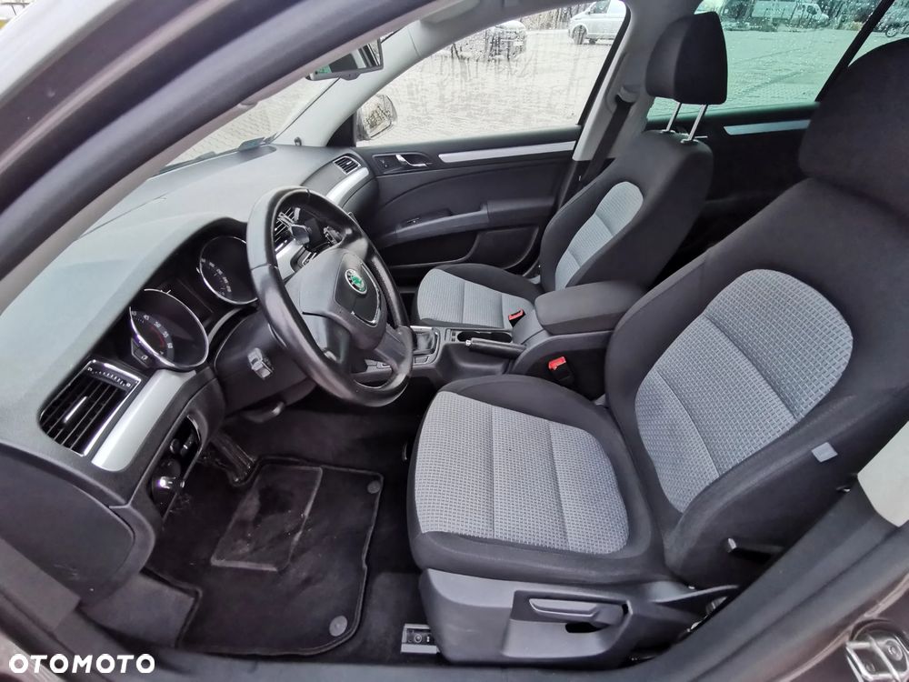 Skoda Superb 2.0 TDI Comfort - 11