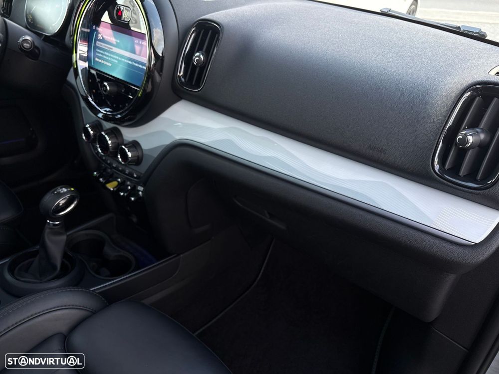 MINI Countryman Cooper SE Premium Untamed Edition Auto - 32