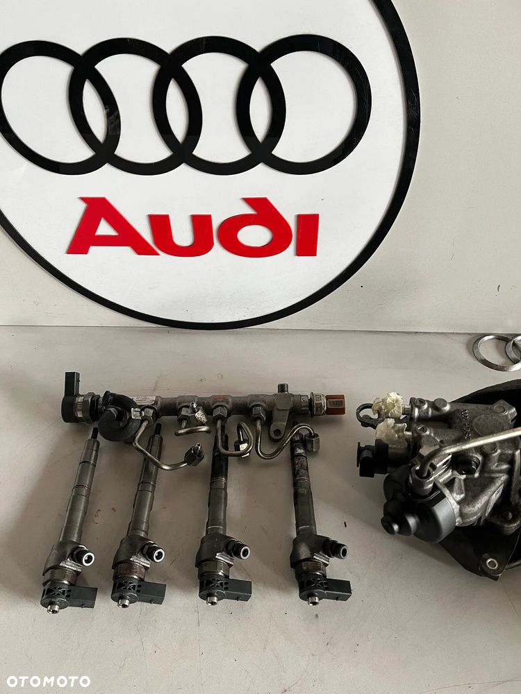 UKŁAD PALIWOWY WTRYSKOWY 2.0 TDI POMPA WTRYSKI 03L130277 Q / J  KOMPLET - 2