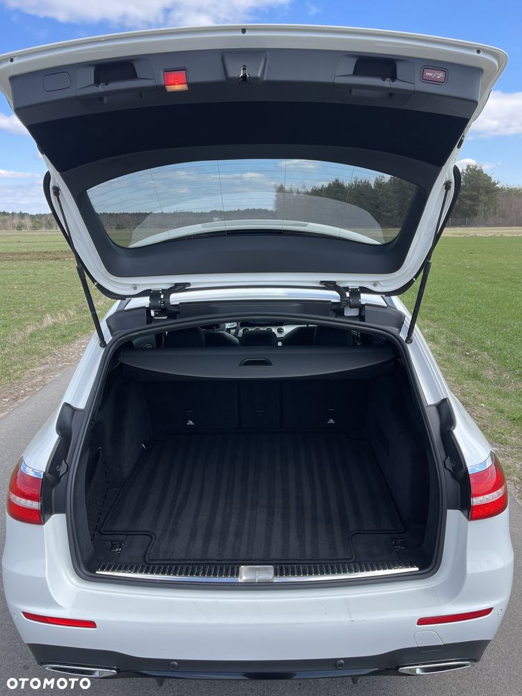 Mercedes-Benz Klasa E 220 d 9G-TRONIC - 10