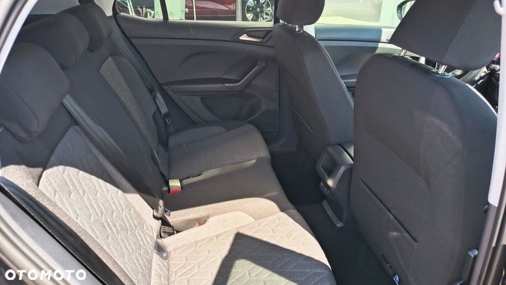 Volkswagen T-Cross - 17