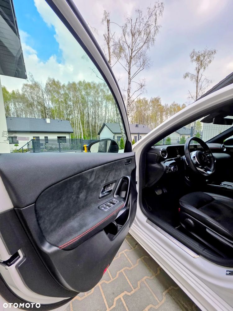 Mercedes-Benz Klasa A 200 AMG Line 7G-DCT - 16