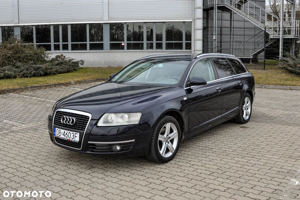 Audi A6 Avant - 1