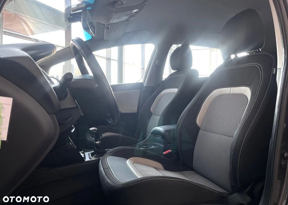 Kia Ceed 1.6 GDI Business Line - 23