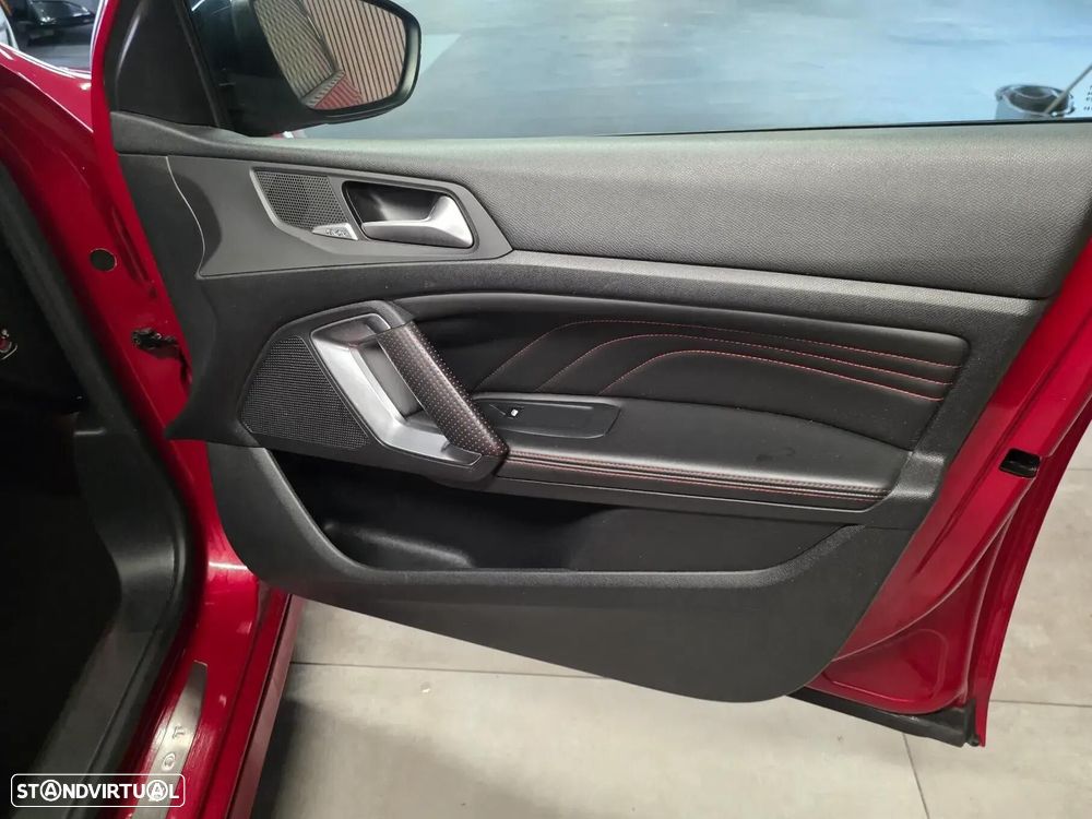 Peugeot 308 BlueHDi FAP 180 EAT8 Stop & Start GT - 9