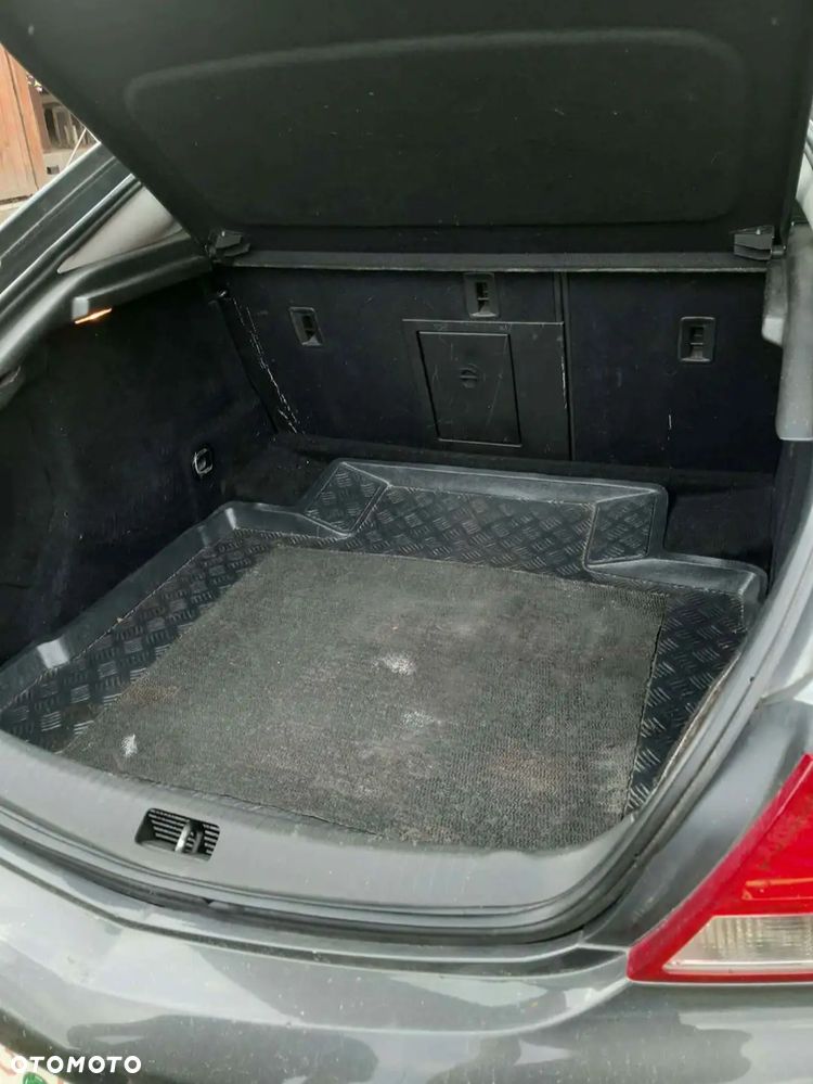 Opel Insignia 1.8 - 10