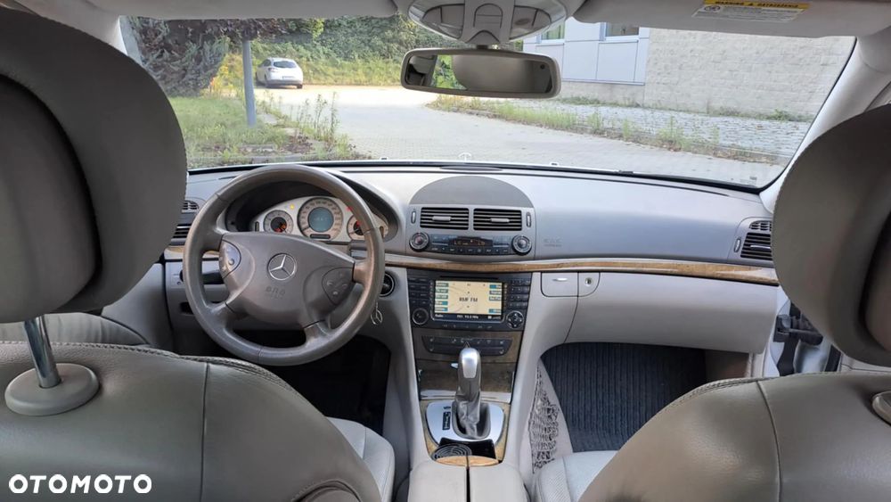 Mercedes-Benz Klasa E 320 CDI 4-Matic Avantgarde - 9