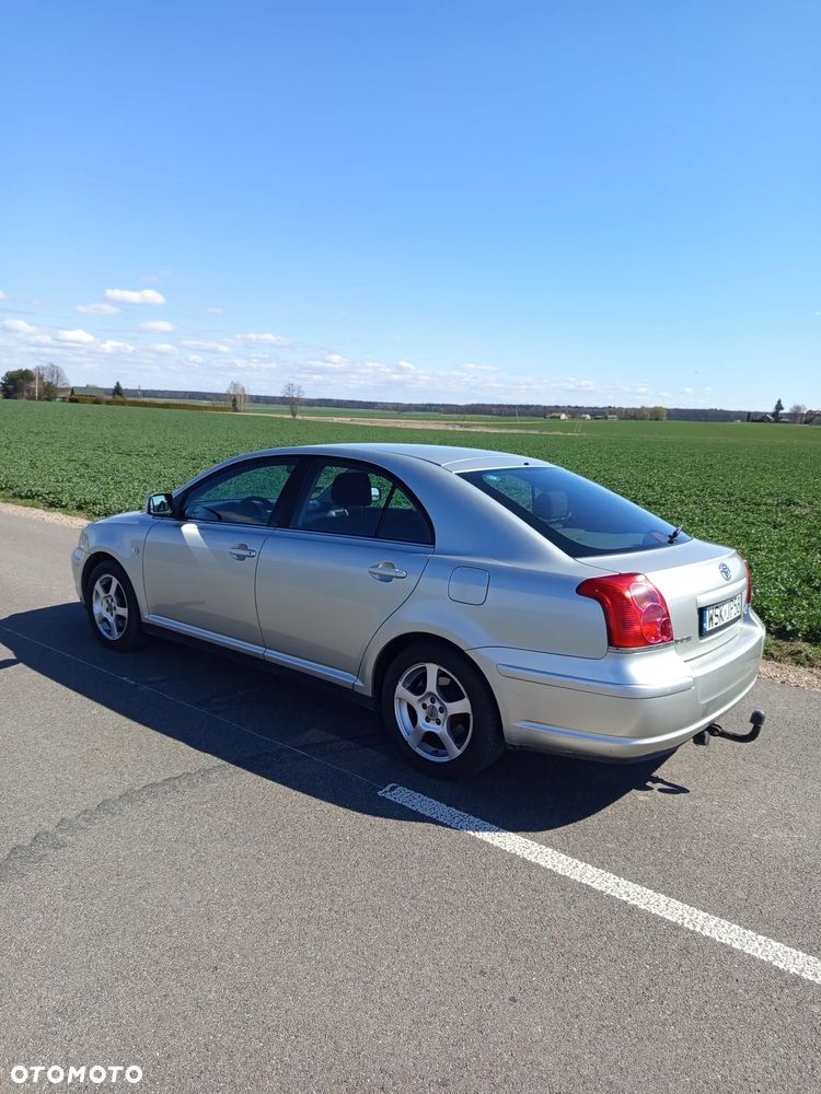 Toyota Avensis 2.0 D-4D Luna - 7