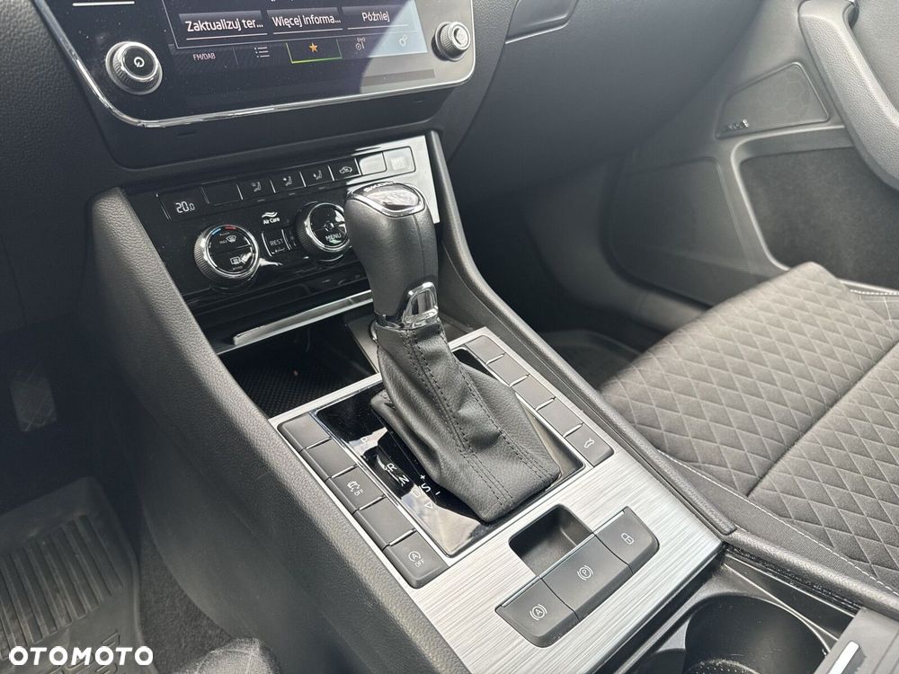 Skoda Superb 2.0 TSI Ambition DSG - 27