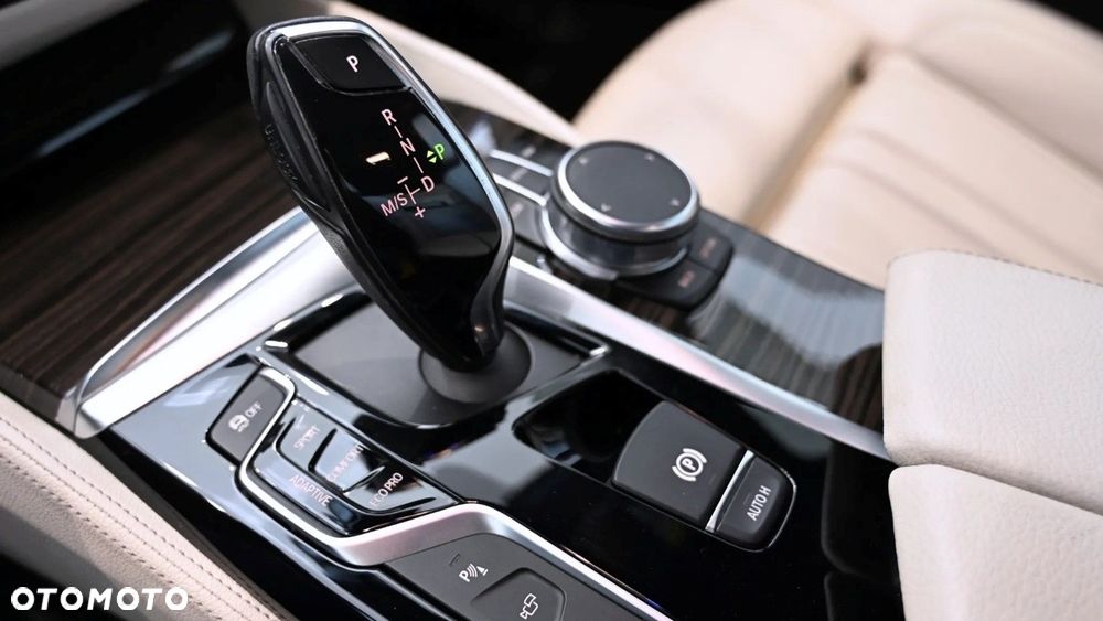 BMW Seria 5 520d Luxury Line - 6
