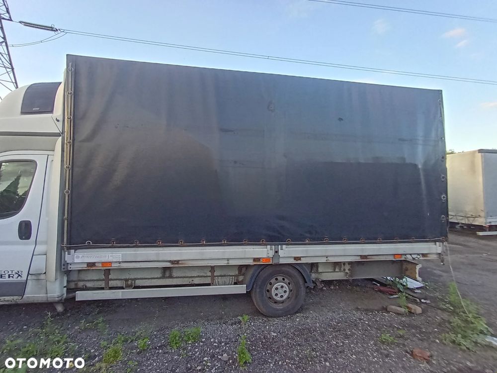 Zabudowa Plandeka Kontener Iveco - 1
