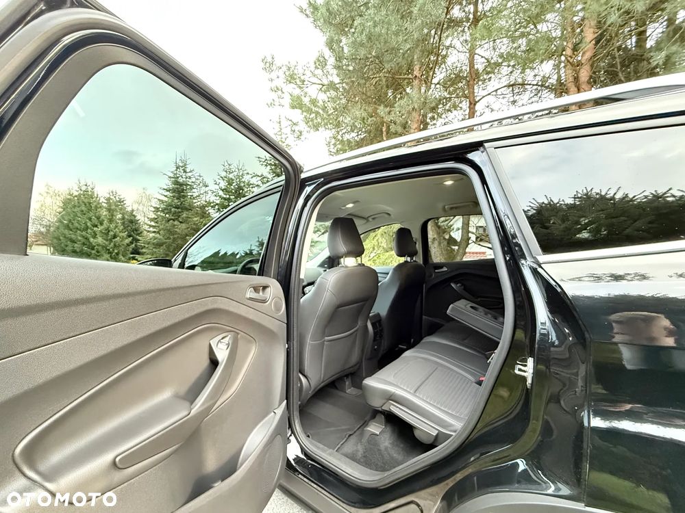 Ford Kuga 1.5 EcoBoost 2x4 Titanium - 22