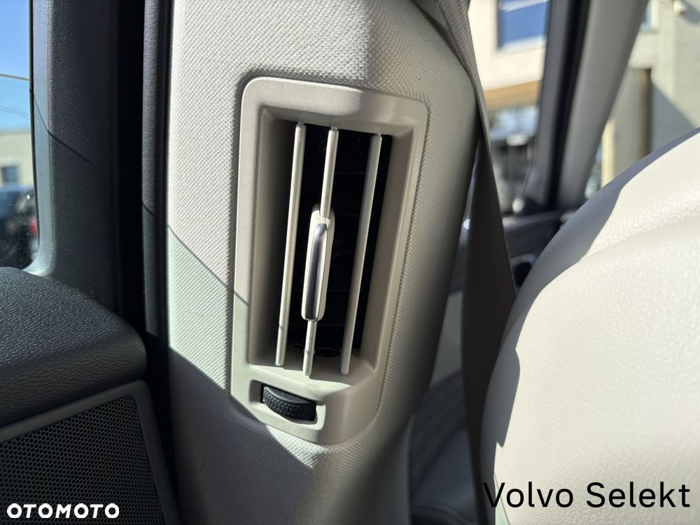 Volvo XC 60 - 23
