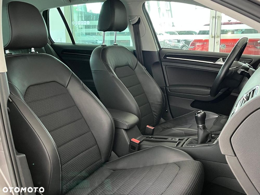 Volkswagen Golf 1.6 TDI Highline - 22