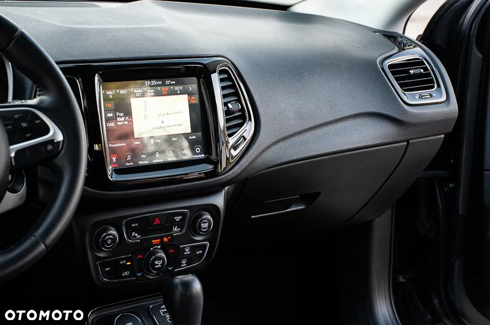 Jeep Compass - 31