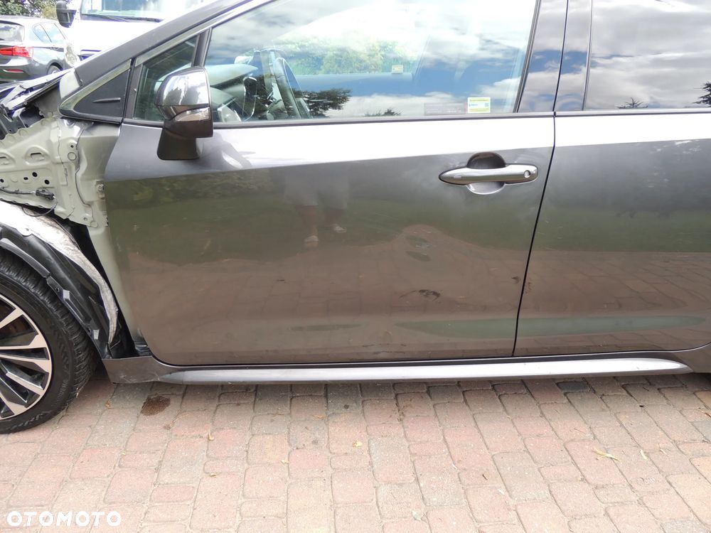 Toyota Corolla 1.8 Hybrid Style - 12