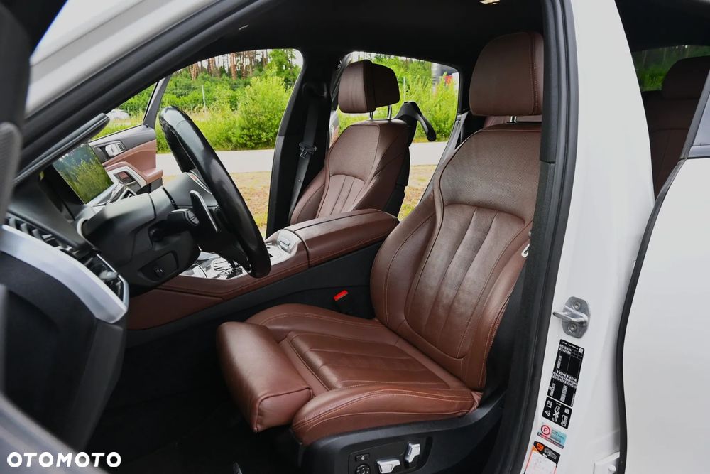 BMW X6M - 31
