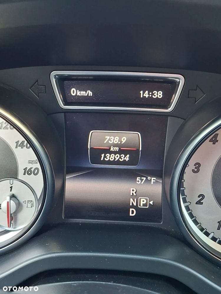 Mercedes-Benz CLA 250 4-Matic - 14