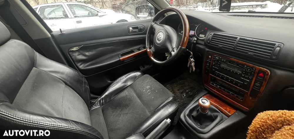 Volkswagen Passat 1.9TDI 4Motion Highline - 6