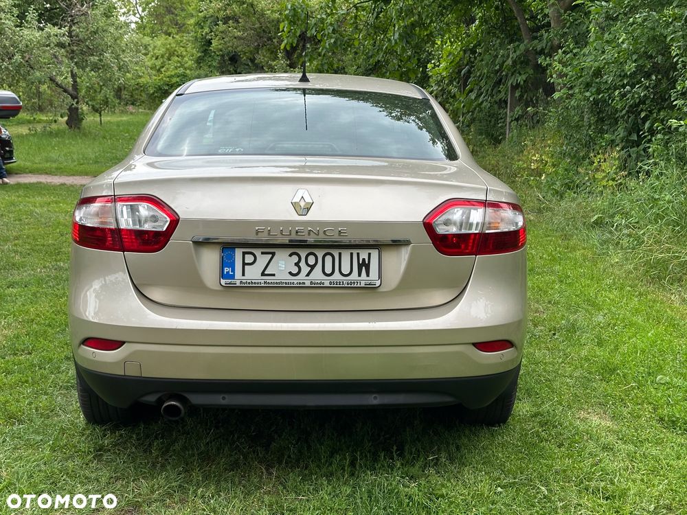 Renault Fluence 2.0 16V Privilege X-Tronic CVT - 9