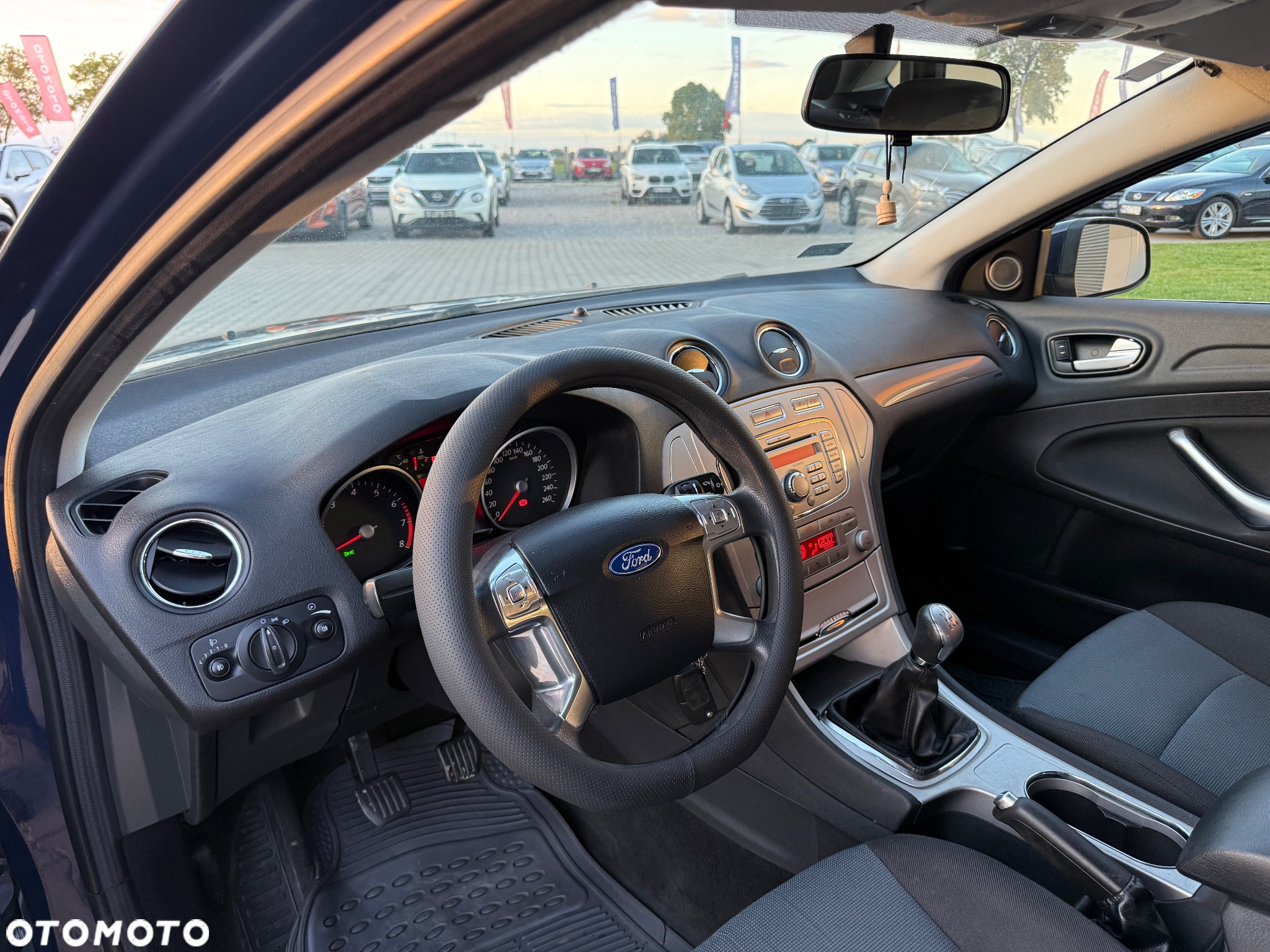Ford Mondeo 1.6 Ambiente - 18