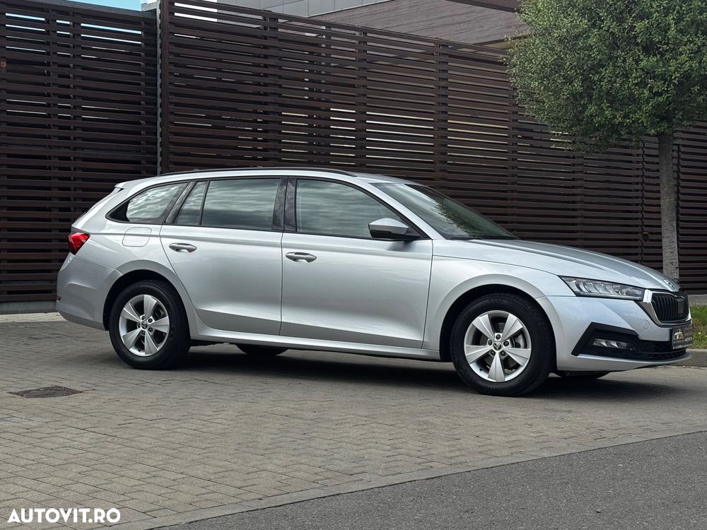 Skoda Octavia 2.0 TDI DSG Style - 6