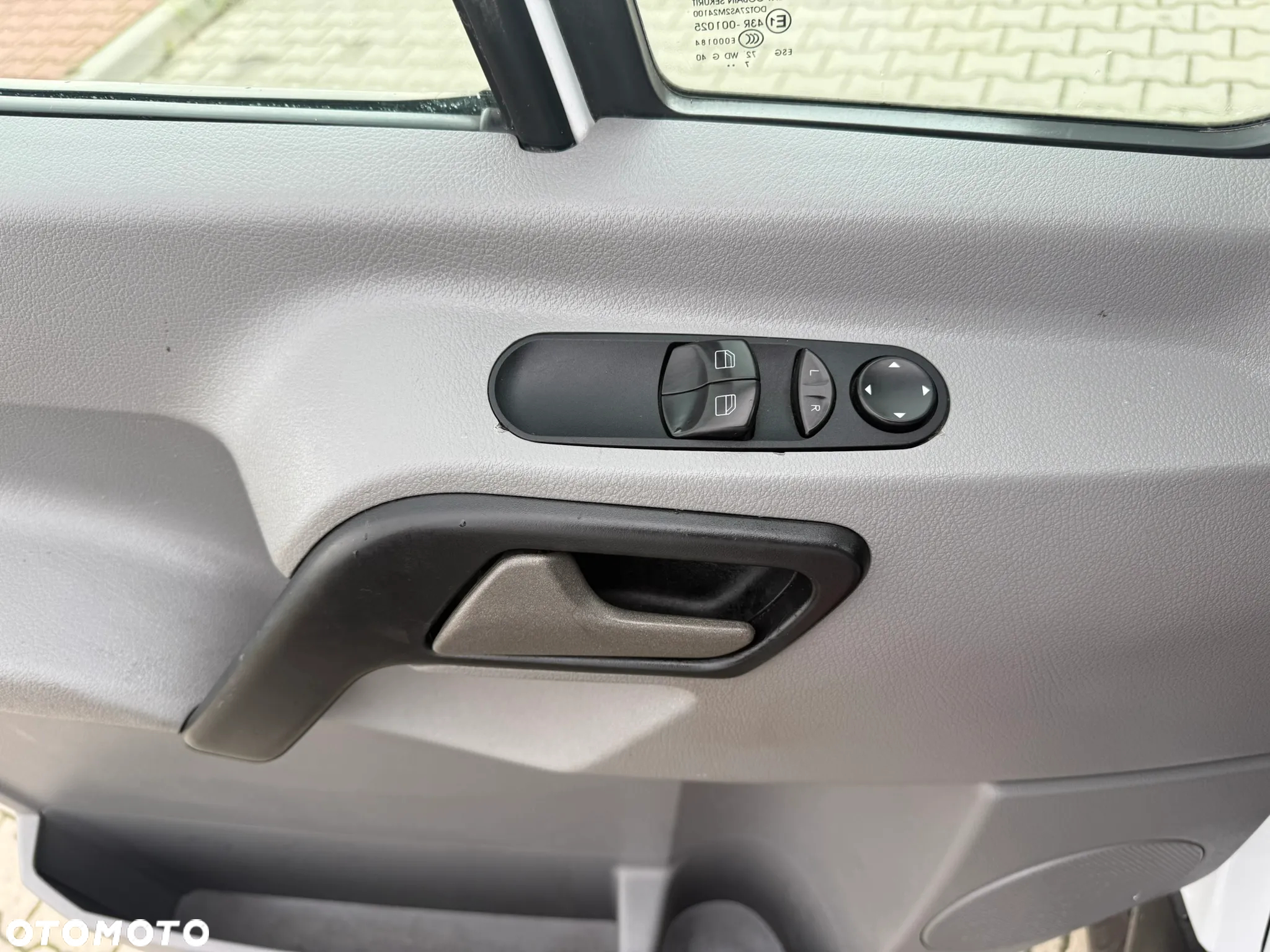 Mercedes-Benz Sprinter - 17