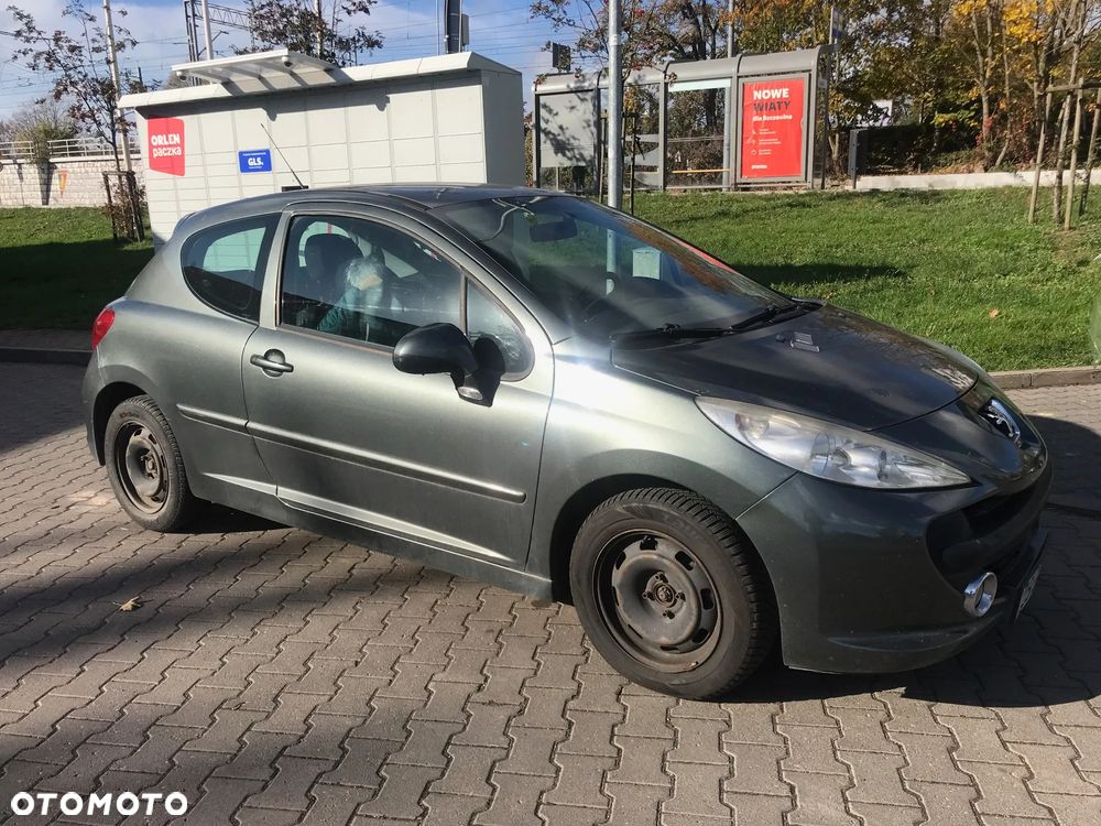 Peugeot 207 1.6 HDi 16V Trendy - 2
