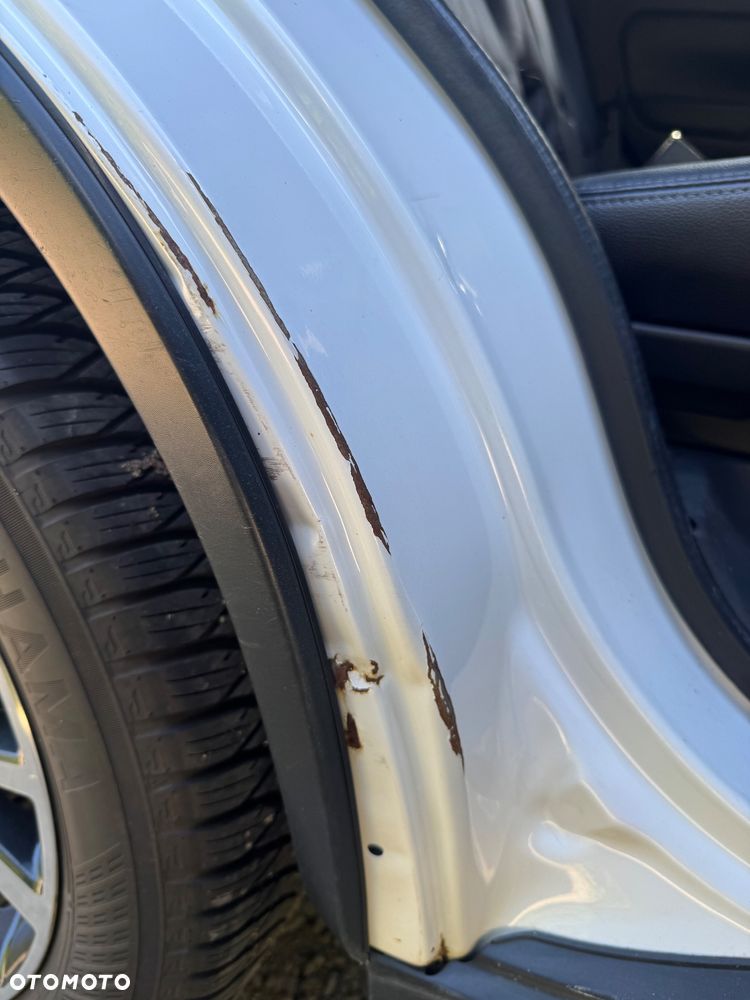 Mitsubishi Outlander 2.0 Intense + Navi 4WD CVT - 16