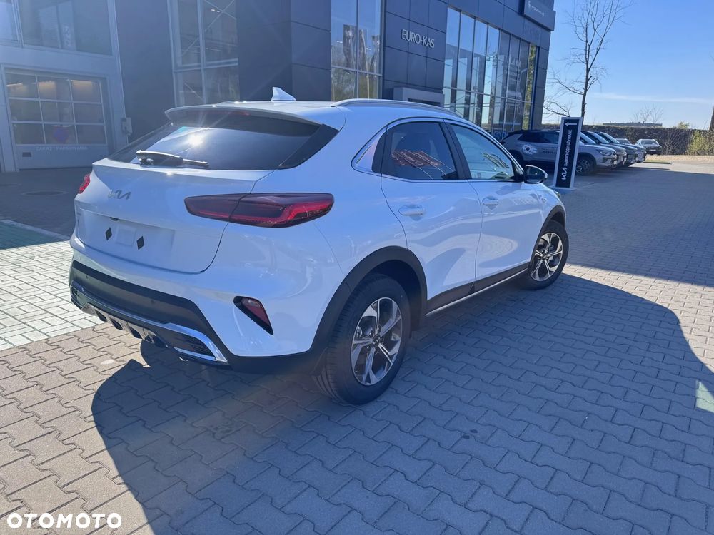 Kia XCeed 1.6 T-GDI M DCT - 3